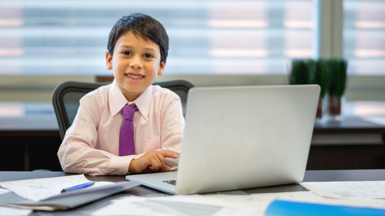 Coworkings com espaços kids facilitam a rotina de pais e filhos