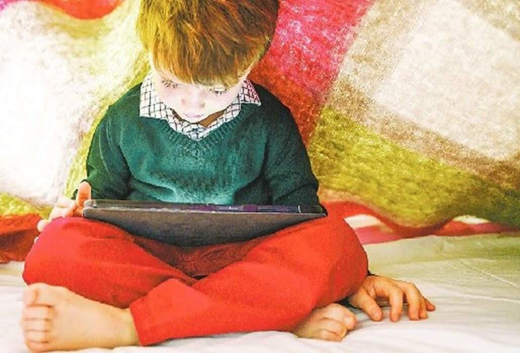 Cinco dicas para incentivar uma vida digital mais positiva para as crianças