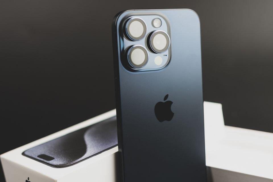 IA generativa pode chegar ao iPhone no iOS 18, segundo rumores