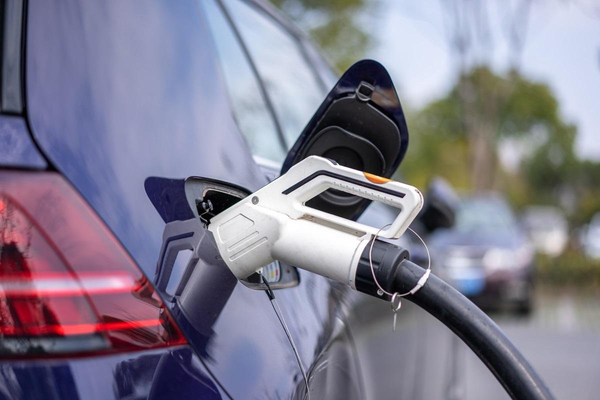 Carros elétricos se destacam na venda de eletrificados