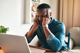 67% dos brasileiros não possuem apoio da empresa em que trabalham para cuidar da saúde mental