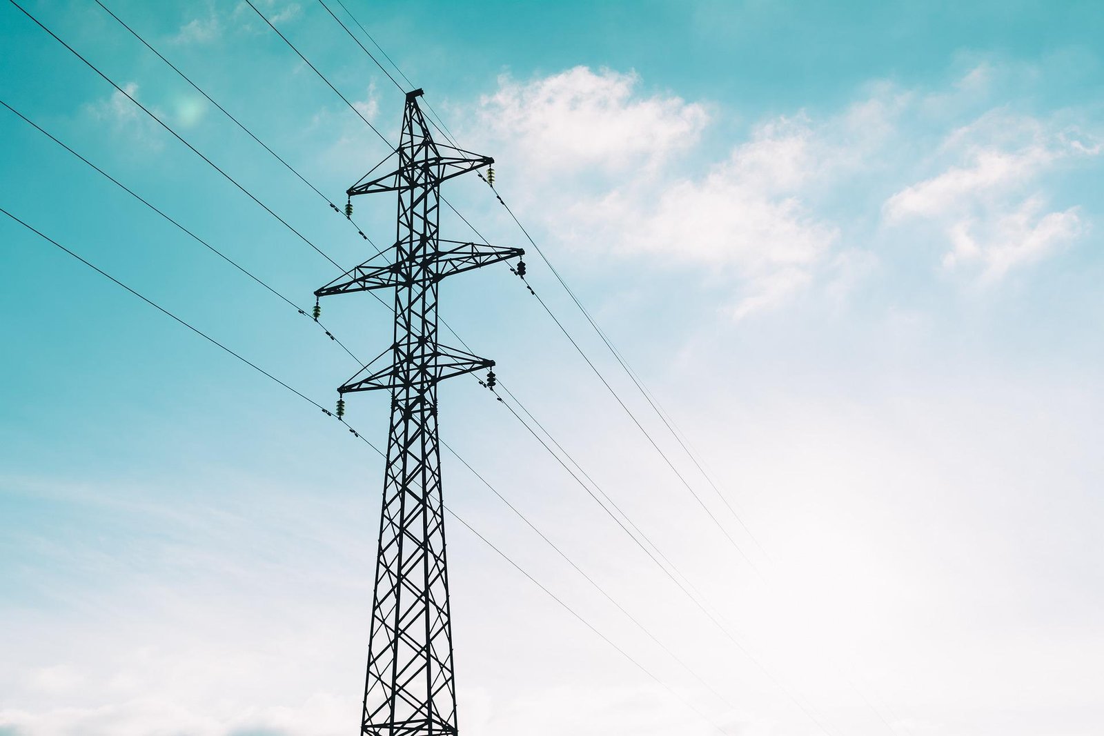 Desrespeitos a contratos de concessão de energia